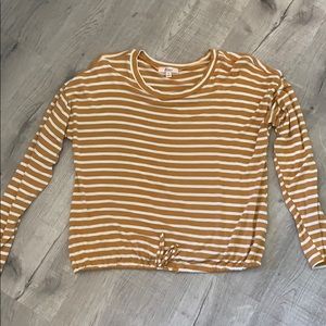 Super cute and soft long sleeve shirt